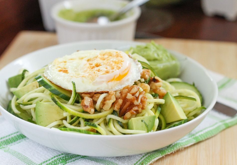 Zucchini Noodle Salad with Creamy Avocado Dressing - Eat Spin Run Repeat